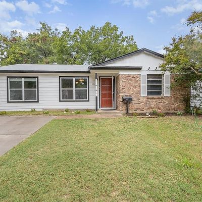 1811 Dennis St, Irving, TX 75062