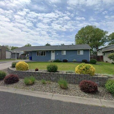 1812 Powers Dr, Lewiston, ID 83501