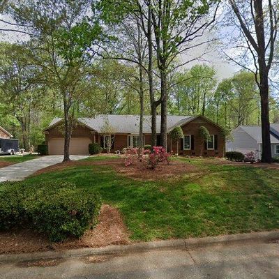 1812 Tiffany Pl, Greensboro, NC 27408