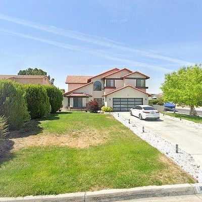 18173 Pebble Beach Dr, Victorville, CA 92395