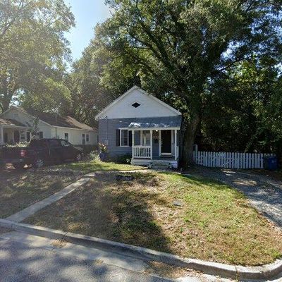 1818 Waddell St, Wilmington, NC 28401