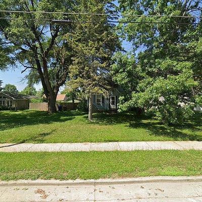 1820 83 Rd St, Kenosha, WI 53143