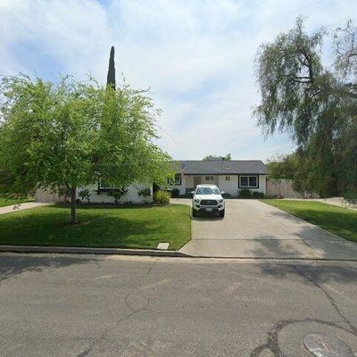 155 E Birch Ave, Hanford, CA 93230