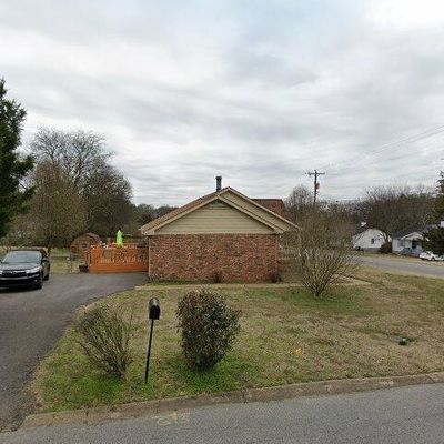 1565 Meadow Bend Dr, Madison, TN 37115