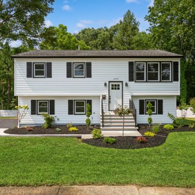 1572 Pershing Pl, South Plainfield, NJ 07080