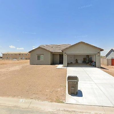 15810 S Hillcrest Rd, Arizona City, AZ 85123