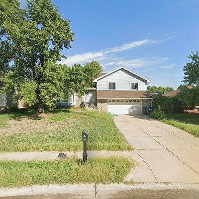 15862 O Cir, Omaha, NE 68135