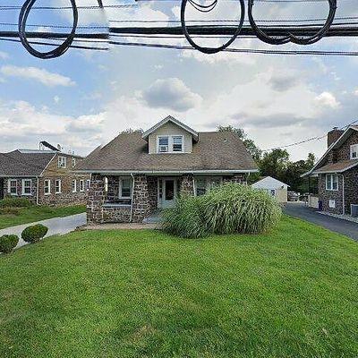 16 Eagleville Rd, Norristown, PA 19403