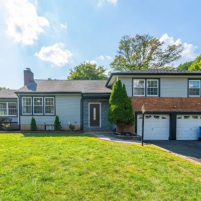 161 Mali Dr, North Plainfield, NJ 07062