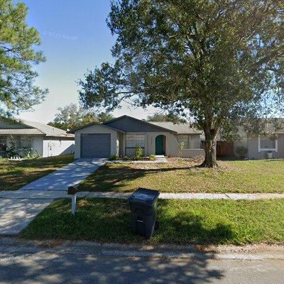 16147 Foxfire Dr, Tampa, FL 33618