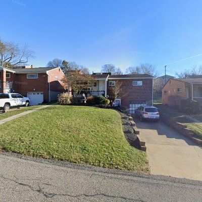 1635 Pembroke Dr, Pittsburgh, PA 15243