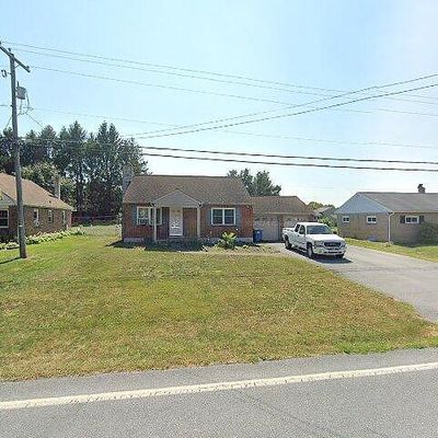 1966 Harrisburg Ave, Mount Joy, PA 17552