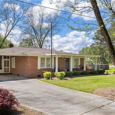 2 Old Draketown Trl, Villa Rica, GA 30180