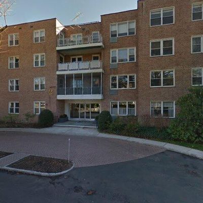 2 Putnam Hl Apt 4 D, Greenwich, CT 06830