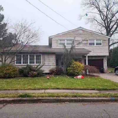 20 Wick Dr, Fords, NJ 08863