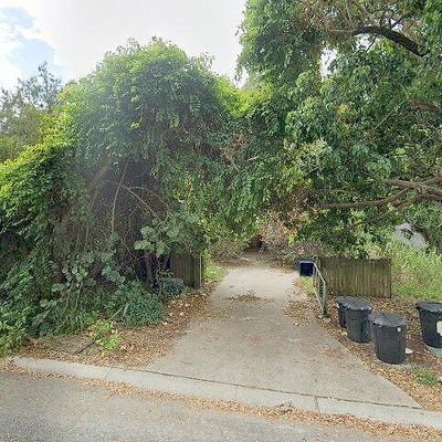 2004 52 Nd Ave W, Bradenton, FL 34207