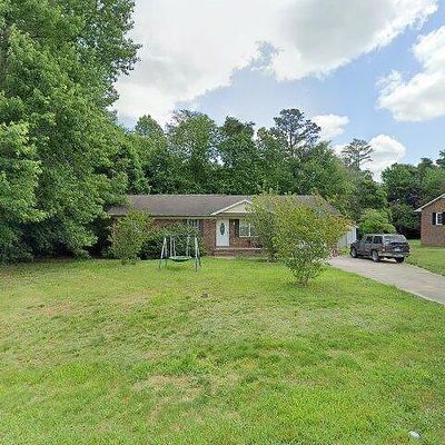 201 Holly Hill St, Ramseur, NC 27316