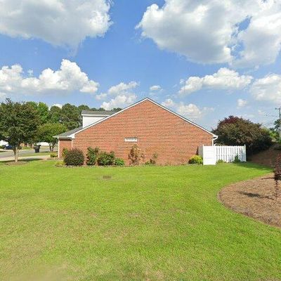 202 New Hope Village Dr, Goldsboro, NC 27534