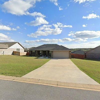 2021 Broad St, Crestview, FL 32536