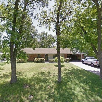 204 E Pinion St, Rogers, AR 72756