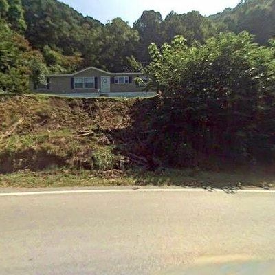 20610 State Highway 194 E, Fedscreek, KY 41524