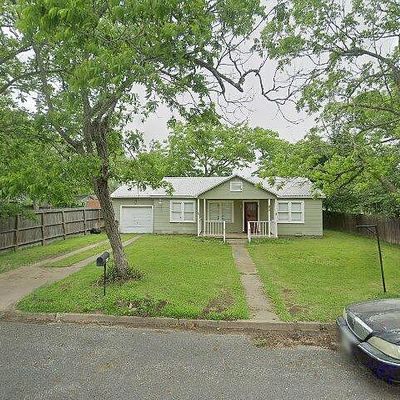 207 E Converse St, Weimar, TX 78962