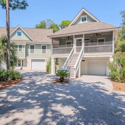 207 Deer Run Rd, Saint Helena Island, SC 29920