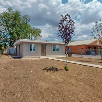 210 Vermont St Ne, Albuquerque, NM 87108