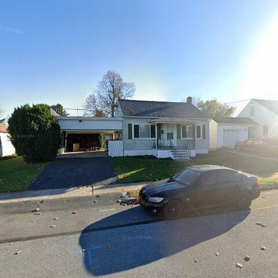 210 W Walnut St, Cleona, PA 17042