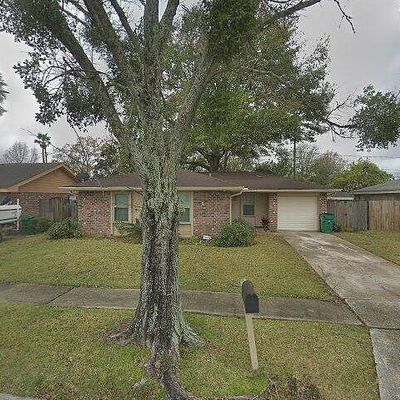 2105 N Sugar Ridge Rd, La Place, LA 70068