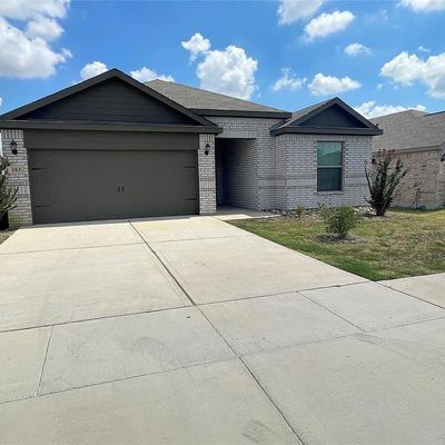 183 Drifter Dr, Newark, TX 76071