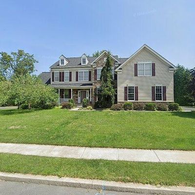 1853 Viola Ln, Hellertown, PA 18055