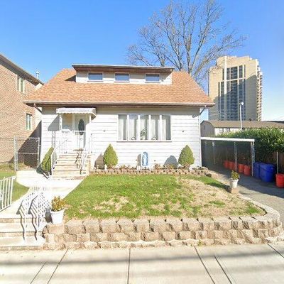 19 Marion Ave, Cliffside Park, NJ 07010