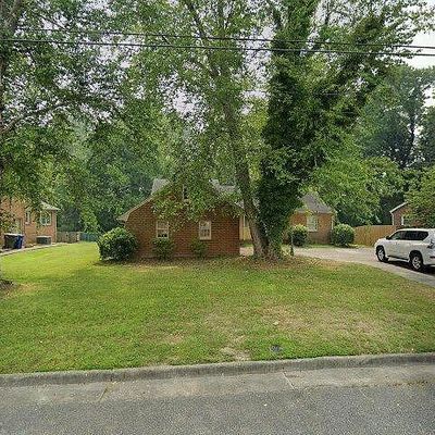 19 Wakefield Rd, Newport News, VA 23606