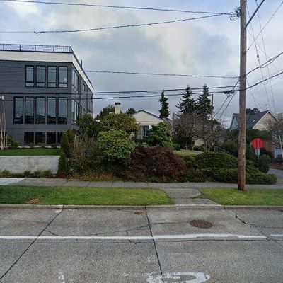 1902 28 Th Ave W, Seattle, WA 98199