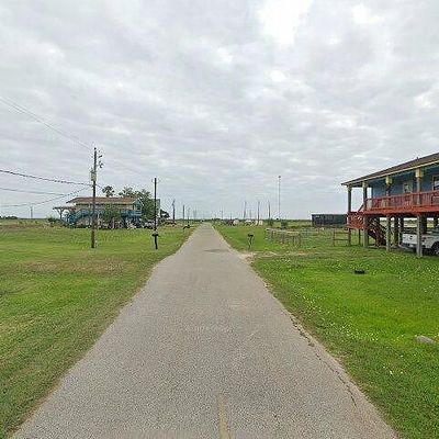 195 Creek County Road 830 Drdr, Freeport, TX 77541