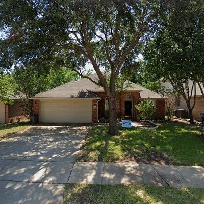 2233 Knob Hill Dr, Corinth, TX 76210