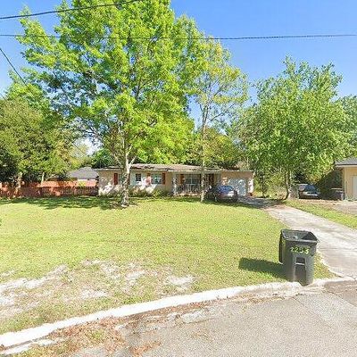 2253 Barlad Dr, Jacksonville, FL 32210