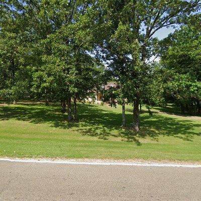 2300 Lawndale Dr, Tupelo, MS 38801