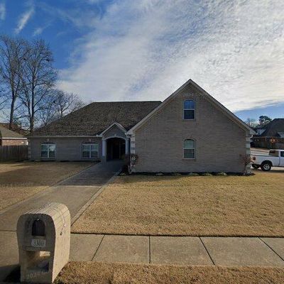 2308 Travis Parkway, Bryant, AR 72022