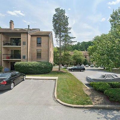 231 Washington Pl #231, Chesterbrook, PA 19087