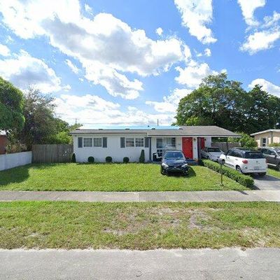 2340 Nw 180 Th Ter, Miami Gardens, FL 33056