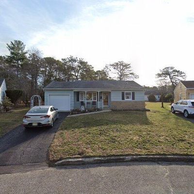 24 Hamilton Ct, Toms River, NJ 08757