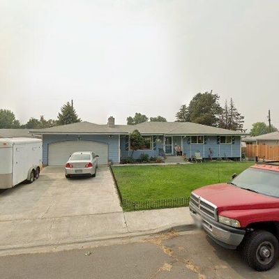 241 Ada St, Richland, WA 99352