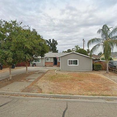 2428 W Princeton Ave, Visalia, CA 93277