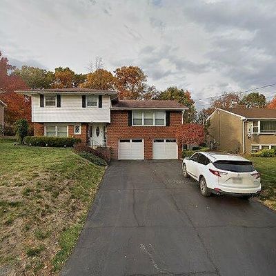 243 Shafer Rd, Coraopolis, PA 15108