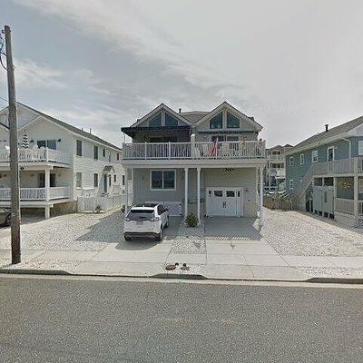 244 32 Nd St #E, Avalon, NJ 08202