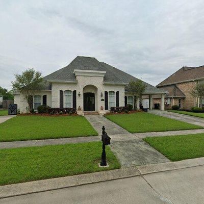 2444 S Lake Blvd, Violet, LA 70092