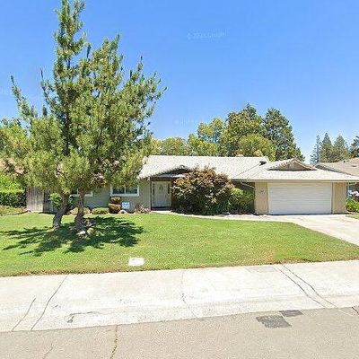 245 Riverbrook Way, Sacramento, CA 95831