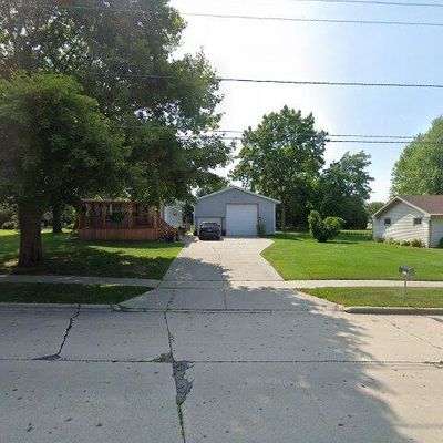 2116 S 23 Rd St, Manitowoc, WI 54220